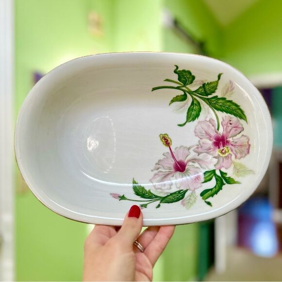 Rewcrest Oval Floral Vintage Collectible Kitchen Serving Oval Dish Plate Bowl - Picture 1 of 7